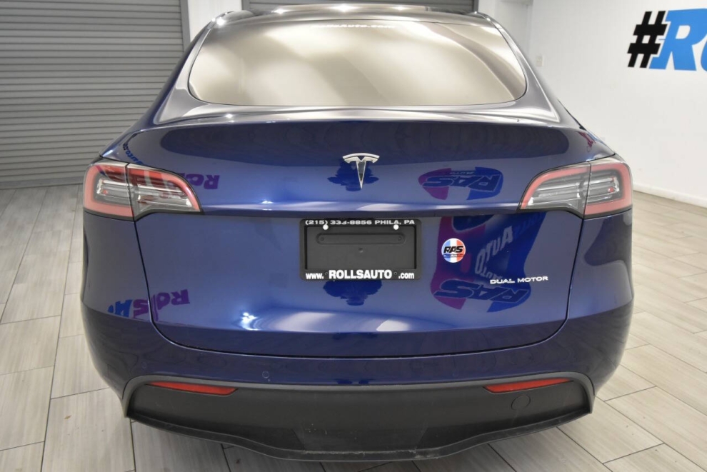 2022 Tesla Model Y Long Range AWD 4dr Crossover, Blue, Mileage: 73,854 - photo 3