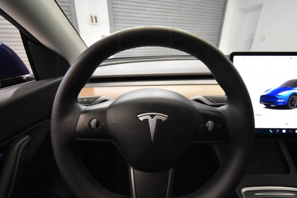 2022 Tesla Model Y Long Range AWD 4dr Crossover, Blue, Mileage: 73,854 - photo 30