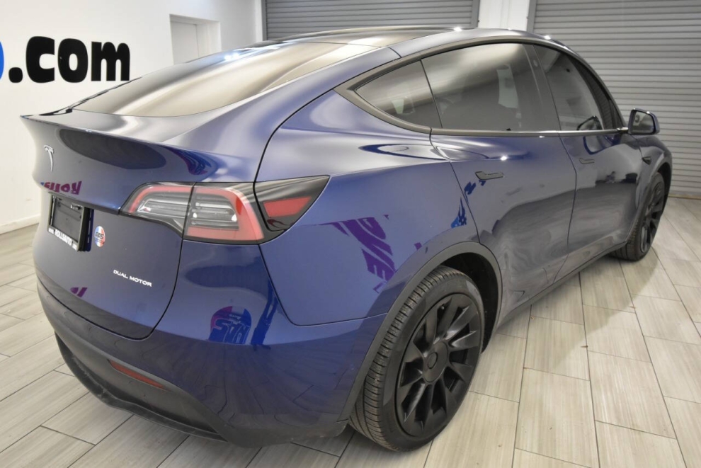 2022 Tesla Model Y Long Range AWD 4dr Crossover, Blue, Mileage: 73,854 - photo 4