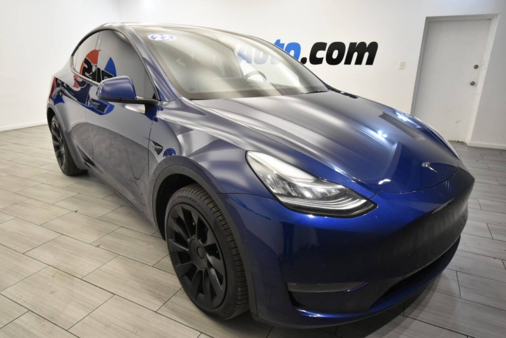 2022 Tesla Model Y Long Range AWD 4dr Crossover, Blue, Mileage: 73,854 - photo 6