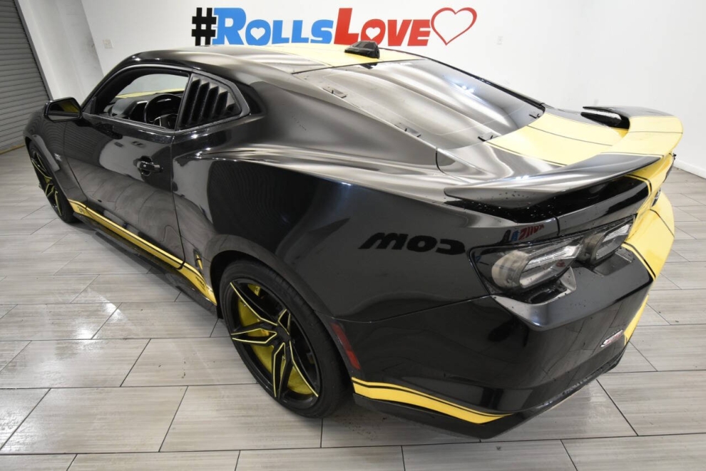 2020 Chevrolet Camaro SS 2dr Coupe w/2SS, Black, Mileage: 39,573 - photo 2