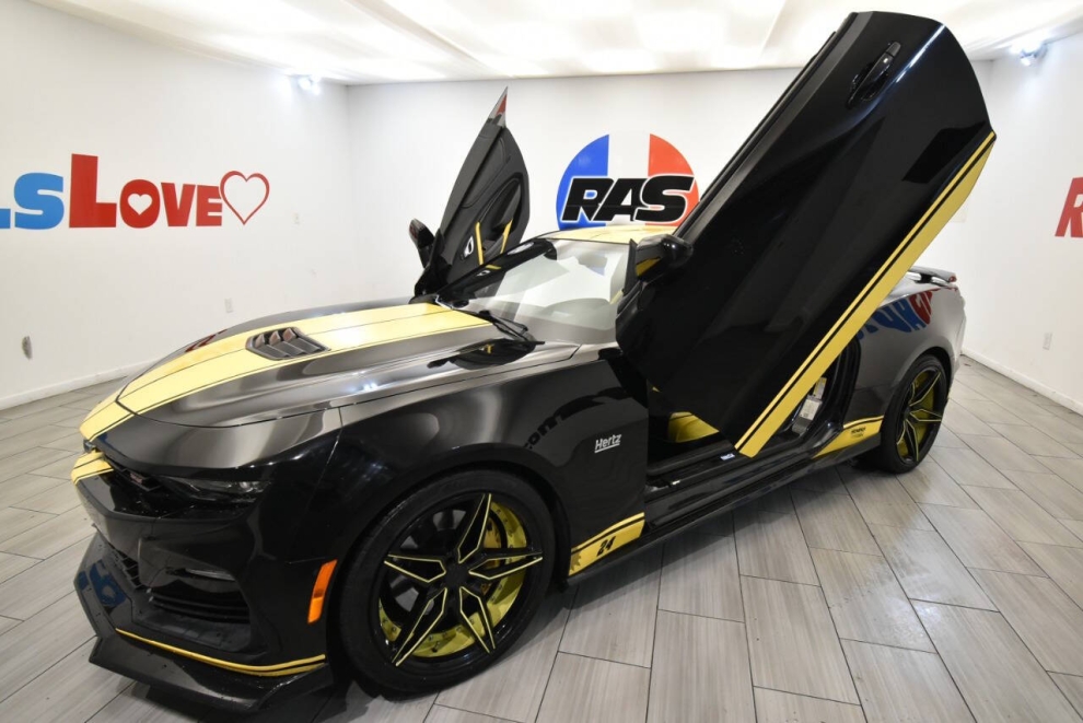 2020 Chevrolet Camaro SS 2dr Coupe w/2SS, Black, Mileage: 39,573 - photo 7