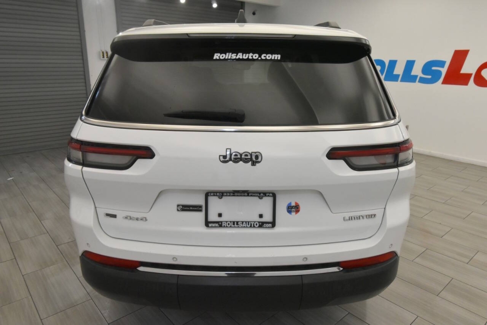 2021 Jeep Grand Cherokee L Limited 4x4 4dr SUV, White, Mileage: 32,215 - photo 3