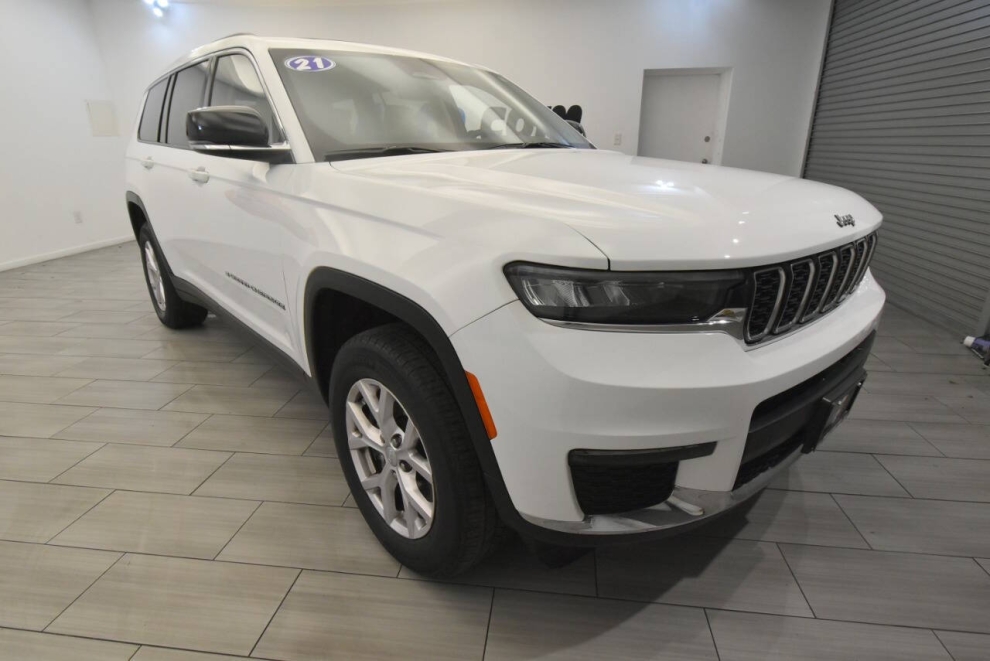 2021 Jeep Grand Cherokee L Limited 4x4 4dr SUV, White, Mileage: 32,215 - photo 6