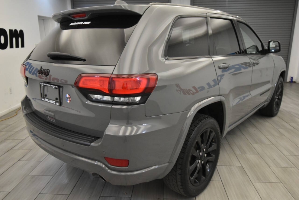 2021 Jeep Grand Cherokee Laredo 4x4, Gray, Mileage: 81,553 - photo 4