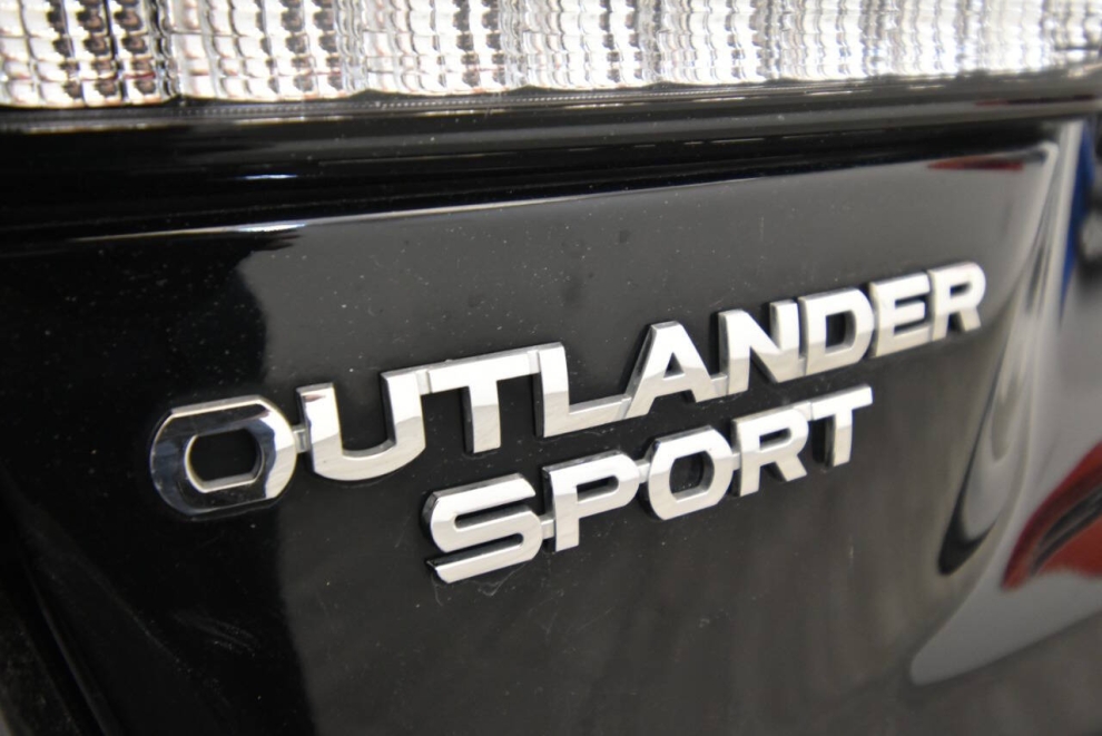 2021 Mitsubishi Outlander Sport SE, Black, Mileage: 52,393 - photo 30