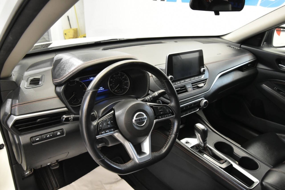 2020 Nissan Altima 2.5 SR 4dr Sedan, White, Mileage: 92,113 - photo 10