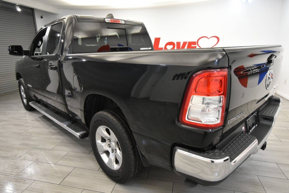 2022 RAM 1500 Big Horn 4x4, Black, Mileage: 63,431 - photo 2