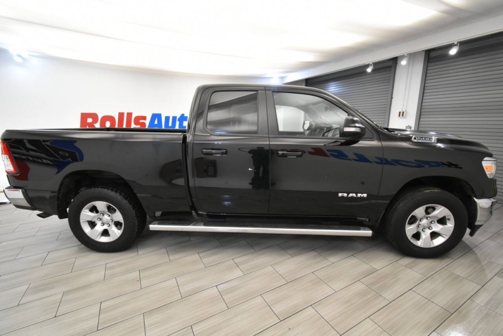 2022 RAM 1500 Big Horn 4x4, Black, Mileage: 63,431 - photo 5