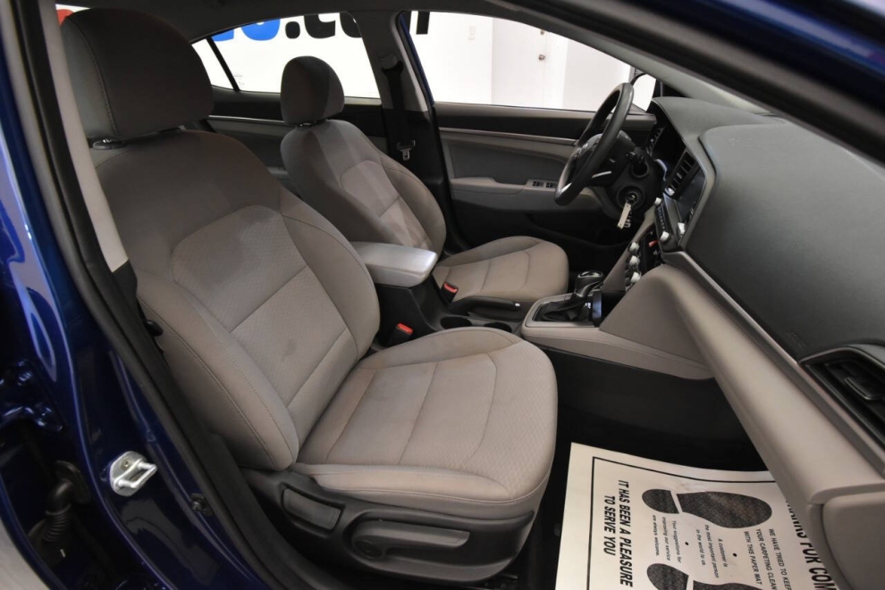 2020 Hyundai Elantra, Blue, Mileage: 68,821 - photo 15