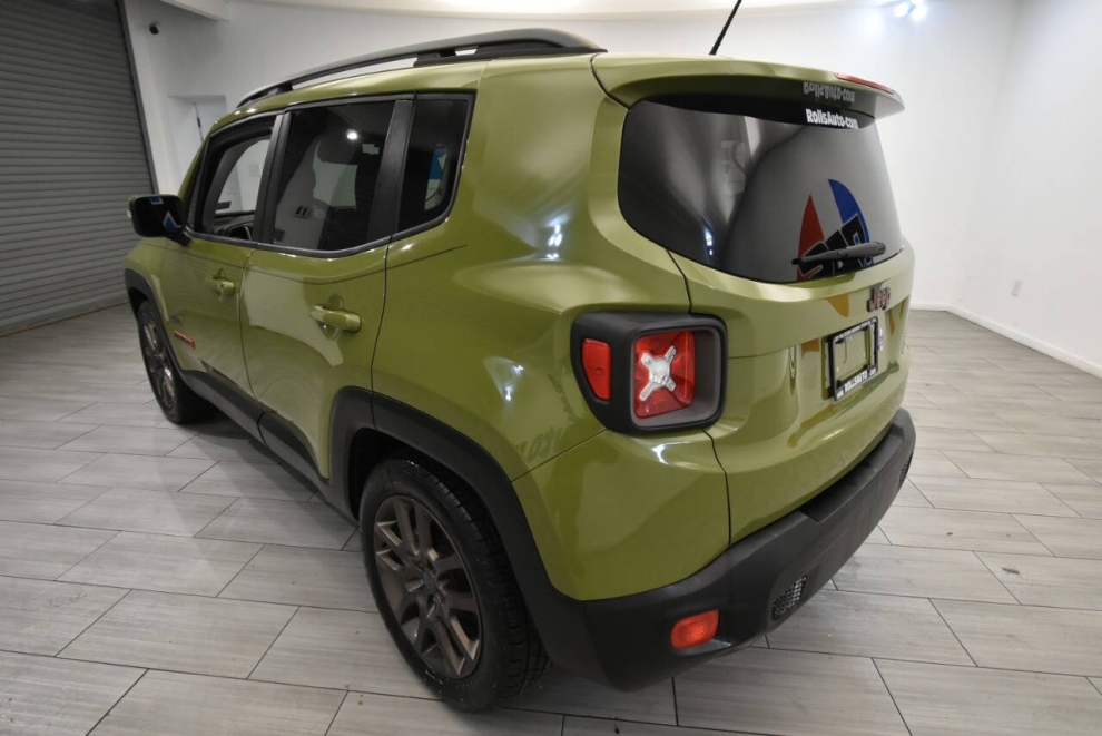 2016 Jeep Renegade Latitude 75th Anniversary, Green, Mileage: 97,307 - photo 2