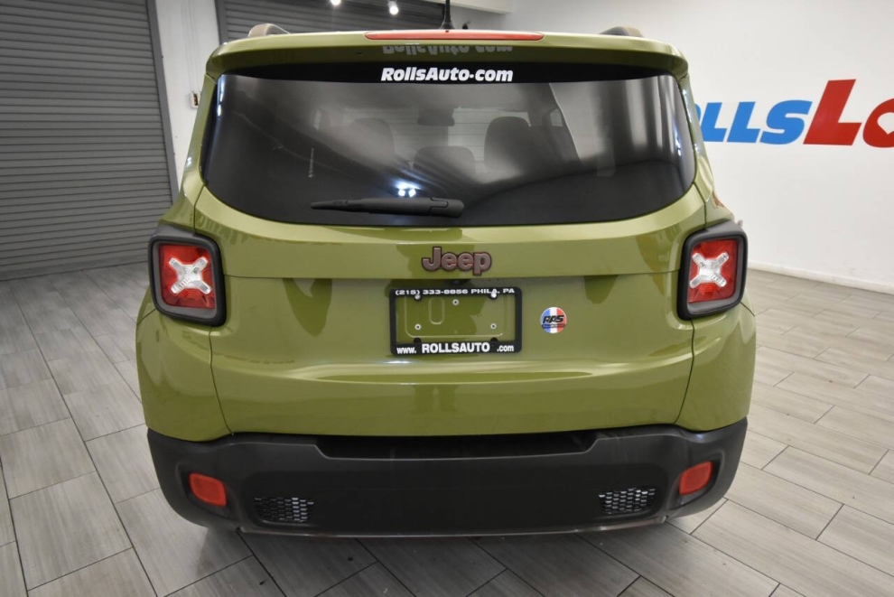 2016 Jeep Renegade Latitude 75th Anniversary, Green, Mileage: 97,307 - photo 3