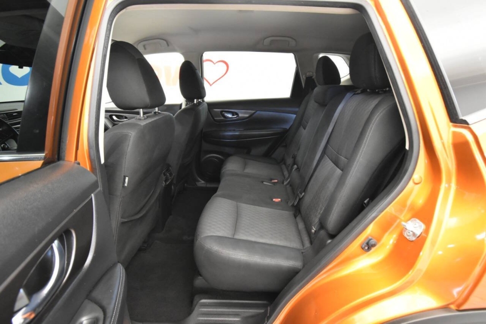 2019 Nissan Rogue SV AWD, Orange, Mileage: 107,962 - photo 12