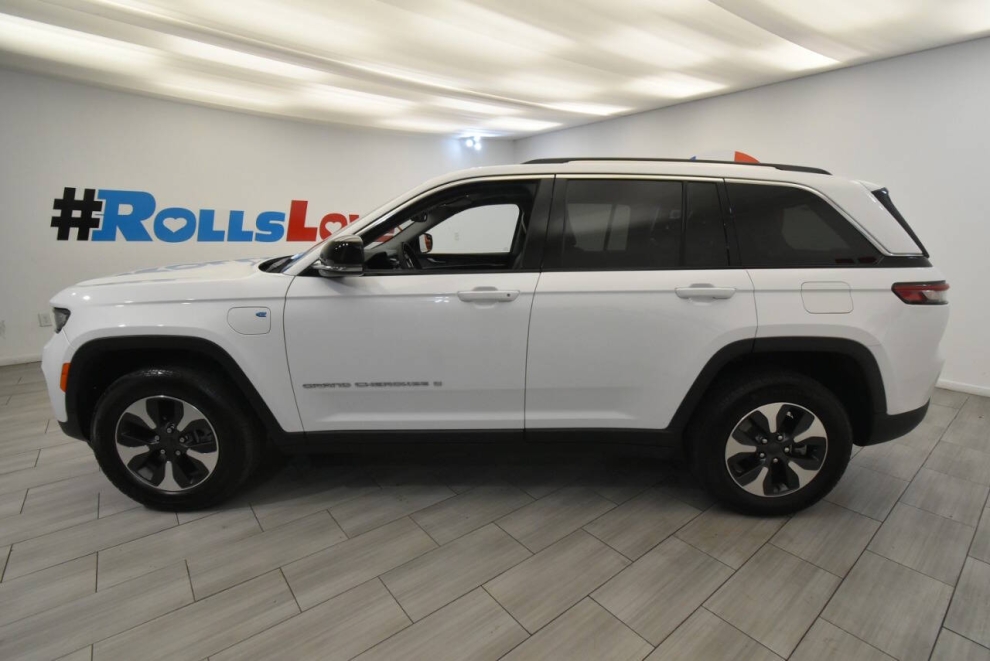 2023 Jeep Grand Cherokee 4xe, White, Mileage: 50,155 - photo 1