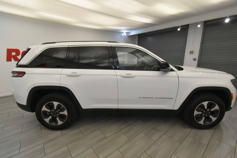 2023 Jeep Grand Cherokee 4xe, White, Mileage: 50,155 - photo 5