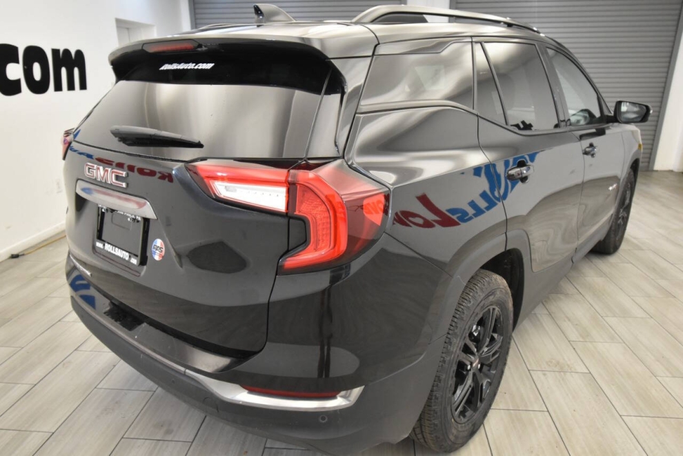 2022 GMC Terrain AT4 AWD 4dr SUV, Black, Mileage: 71,614 - photo 4