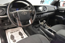 2019 Toyota Tacoma TRD Sport 4x4 4dr Access Cab 6.1 ft LB 6A - photothumb 11