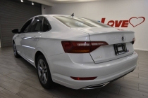 2019 Volkswagen Jetta R Line 4dr Sedan - photothumb 2