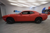 2020 Dodge Challenger SXT 2dr Coupe - photothumb 1