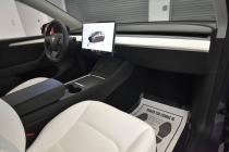 2023 Tesla Model Y Long Range AWD 4dr Crossover - photothumb 14