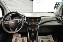 2018 Chevrolet Trax LS AWD 4dr Crossover - photothumb 17