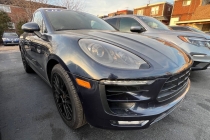 2017 Porsche Macan GTS AWD 4dr SUV - photothumb 1