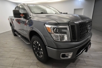 2019 Nissan Titan Pro4X - photothumb 6