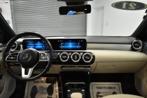 2021 Mercedes-Benz A-Class A 220 4dr Sedan - photothumb 17