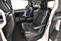 2022 Chrysler Pacifica Hybrid Touring L 4dr Mini Van - photothumb 12