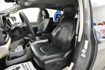 2022 Chrysler Pacifica Hybrid Touring L 4dr Mini Van - photothumb 9